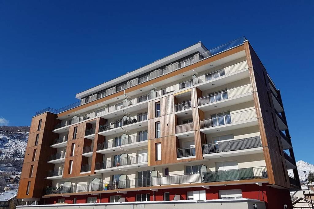 Appartement Le Michel Ange Briancon  Bagian luar foto